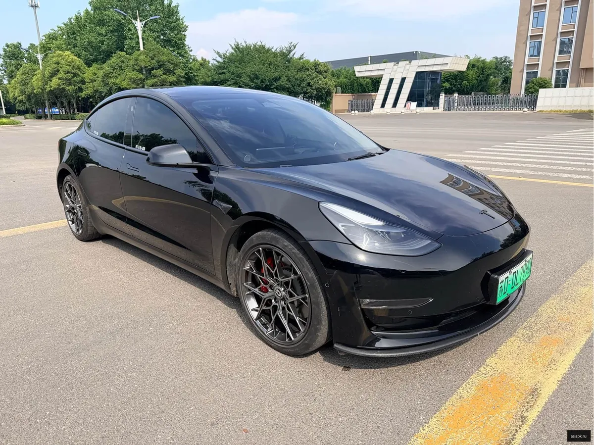 tesla Model Y 3