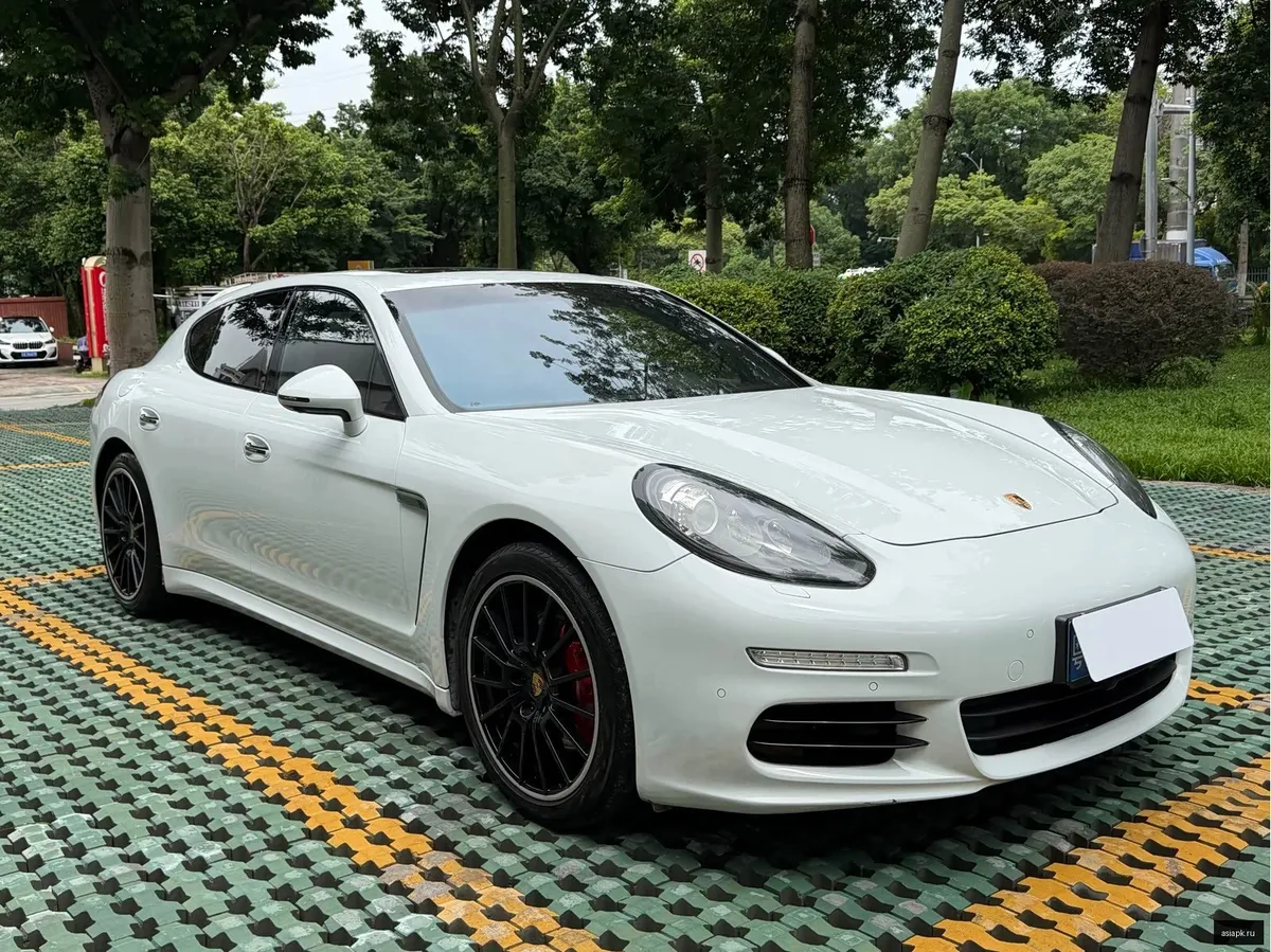 Porsche Panamera 3