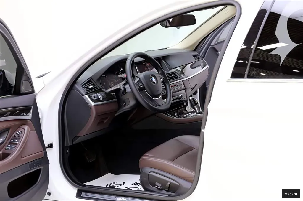 BMW 5-Series 5