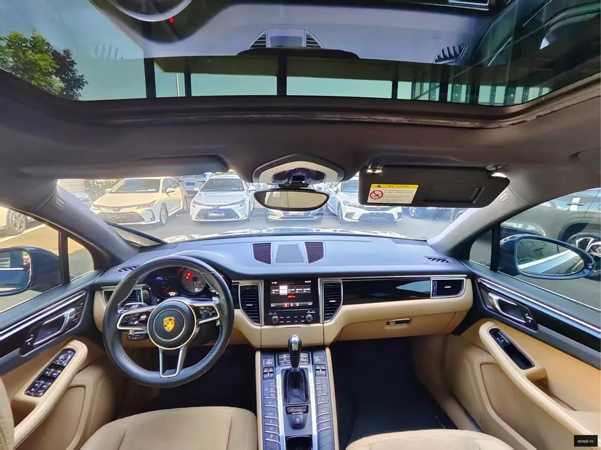 Porsche Macan 5