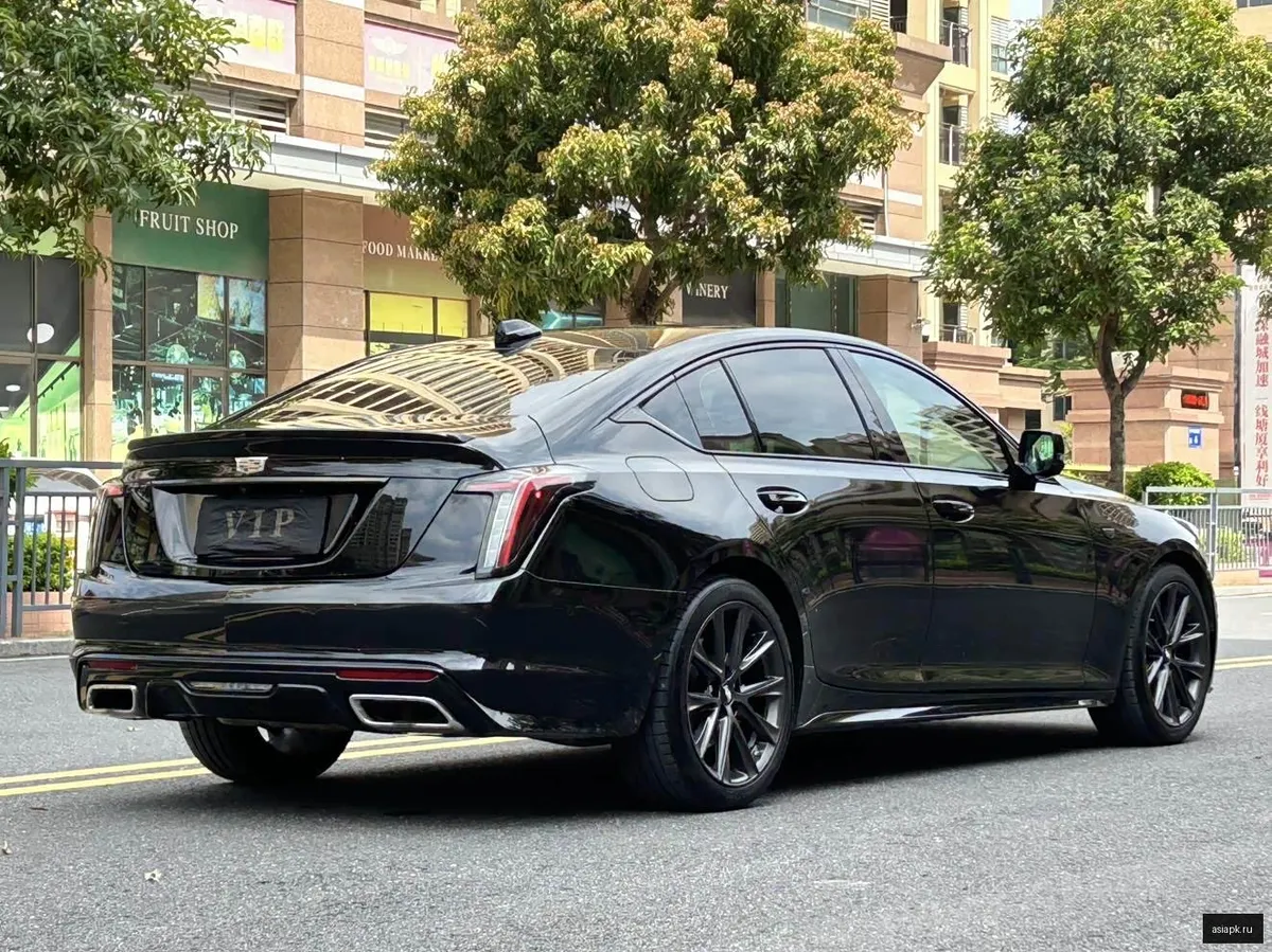 Cadillac CT5 4