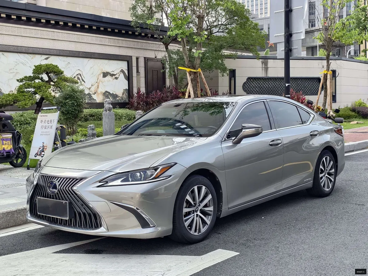 Lexus ES250