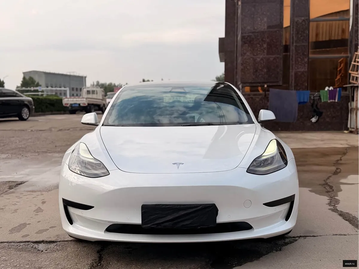 tesla Model Y 2