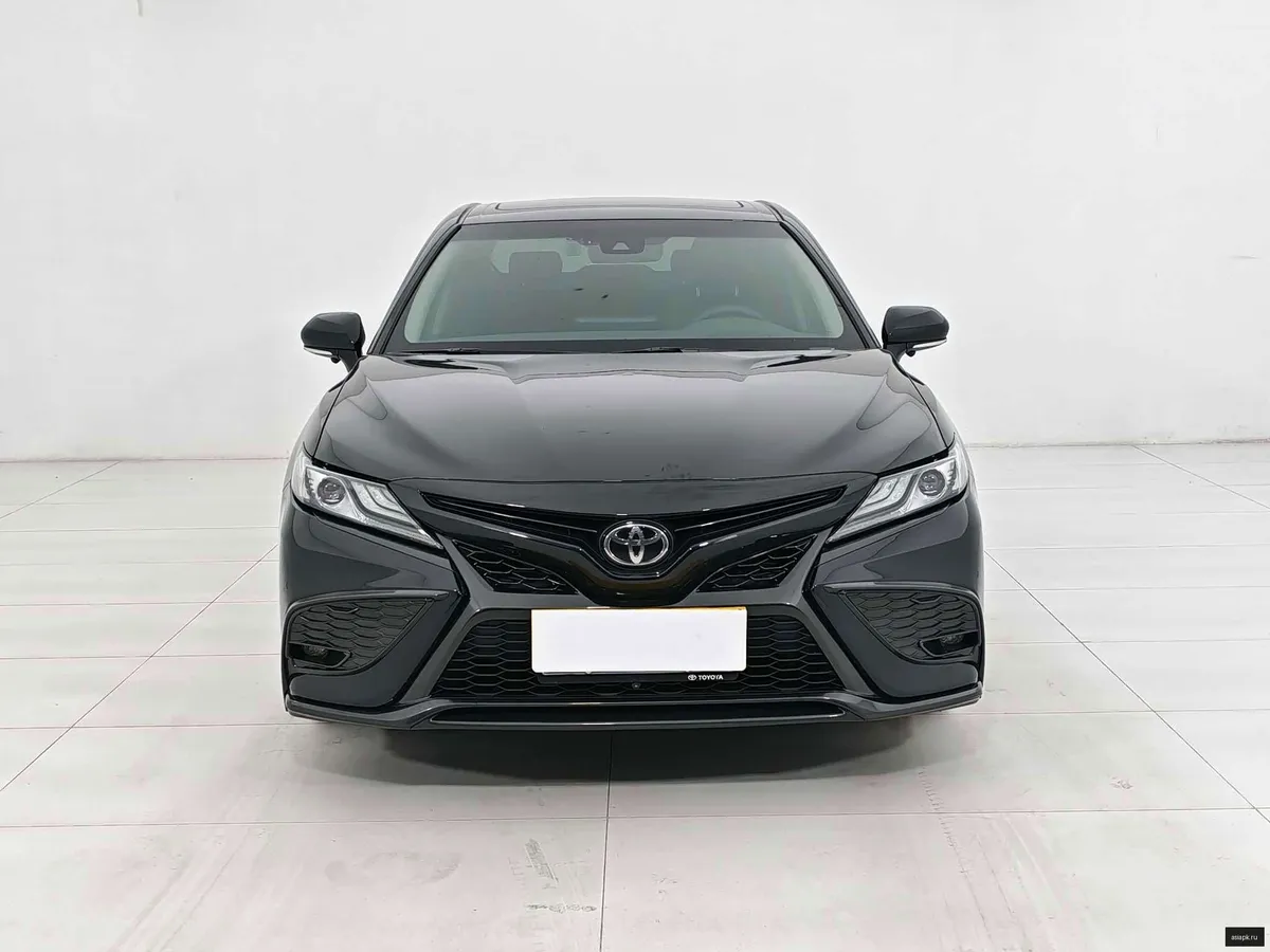 Toyota Camry 2