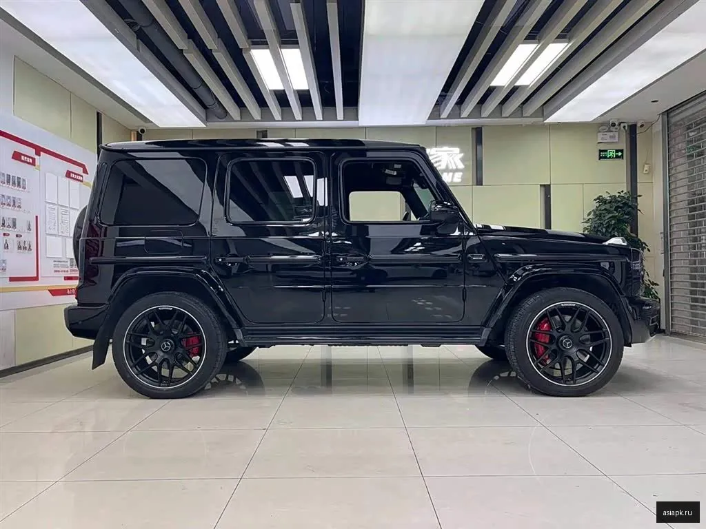 Mercedes-Benz G-Class 5
