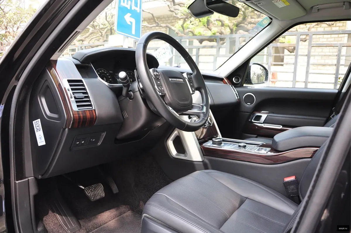Land Rover Range Rover 6