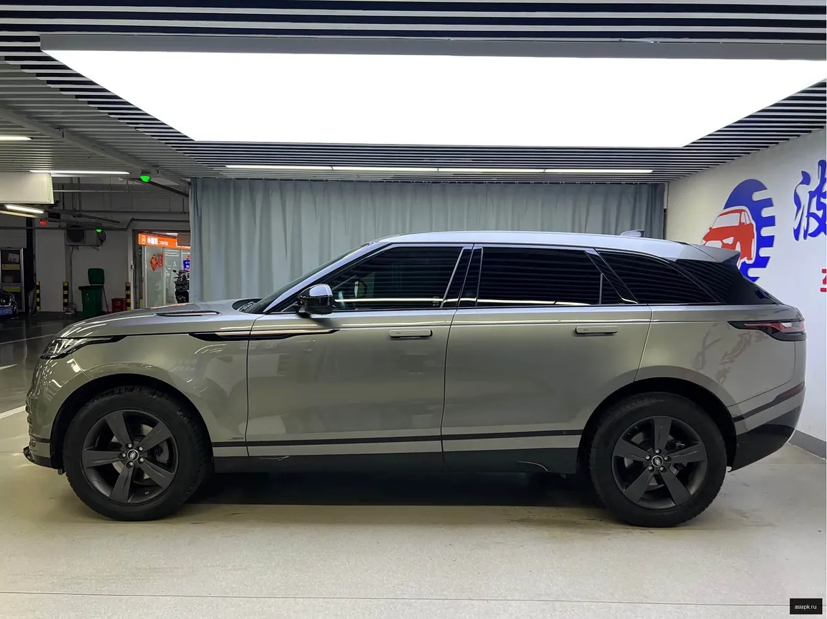 Land Rover Range Rover Velar 4