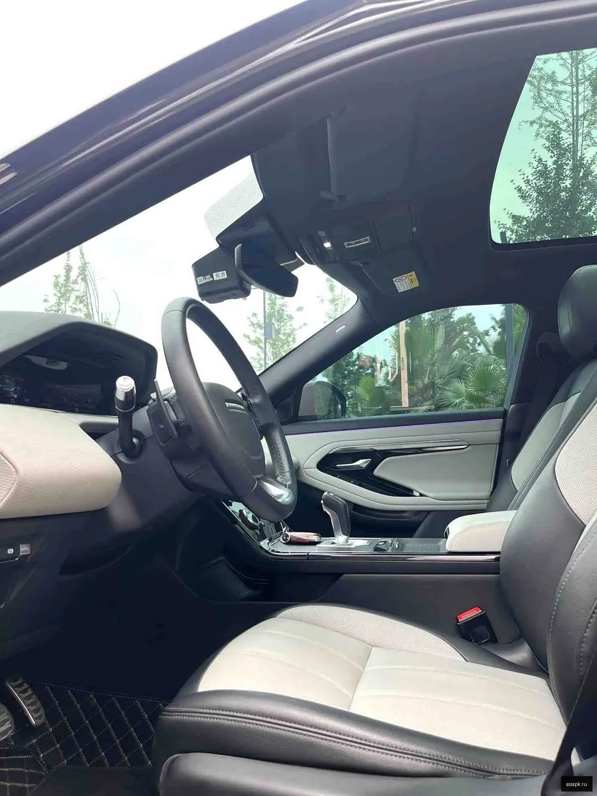 Land Rover Range Rover Evoque 4