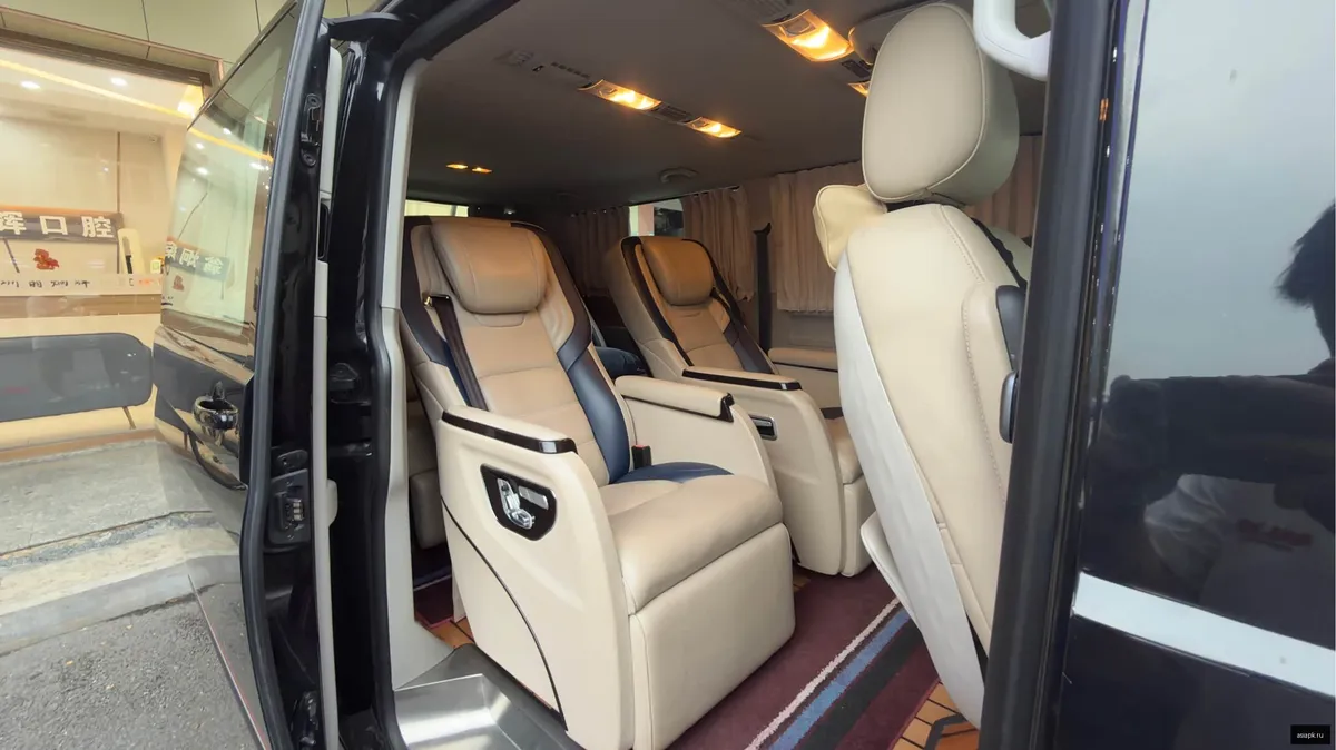Volkswagen Caravelle 6