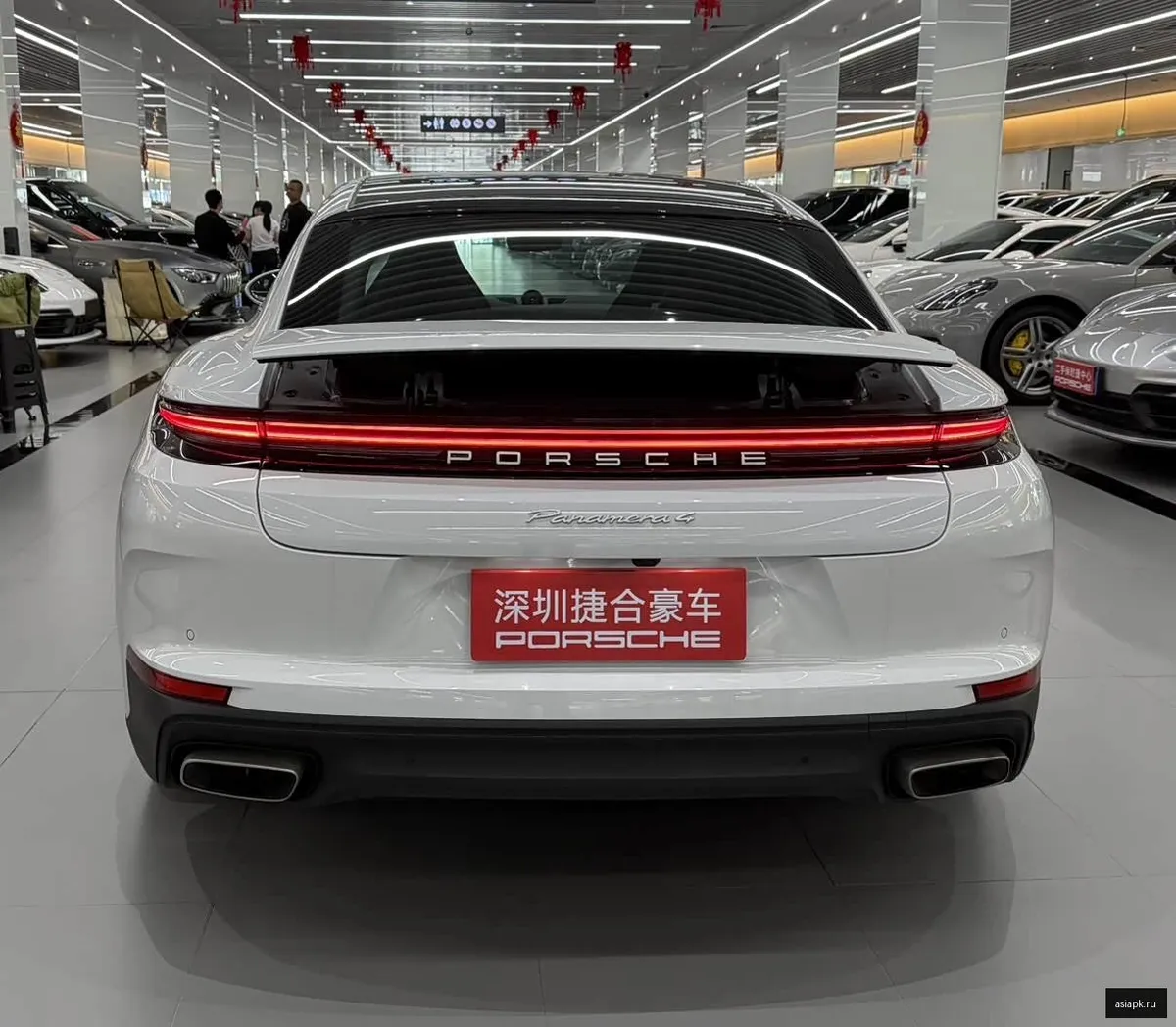 Porsche Panamera 5