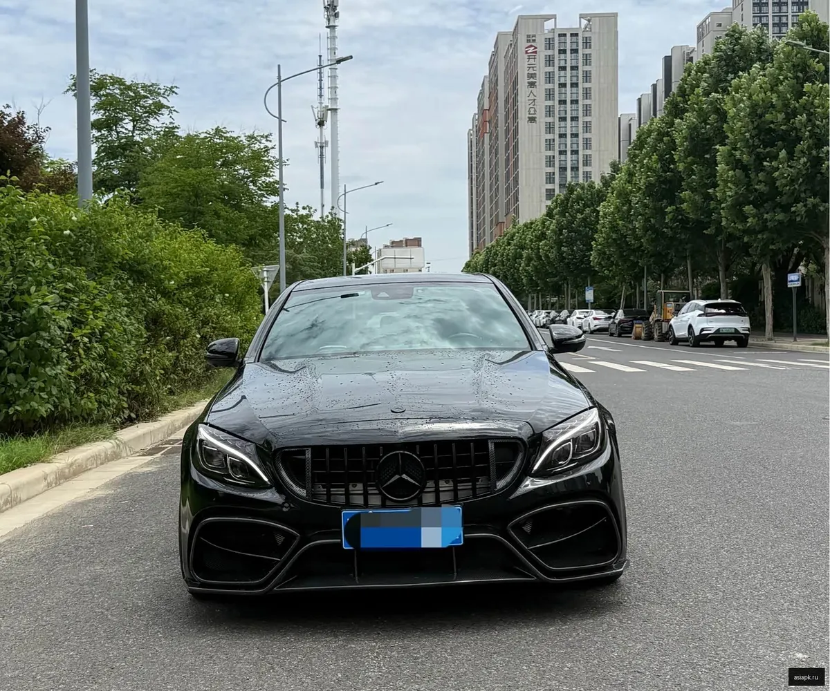 Mercedes-Benz C-Class 2