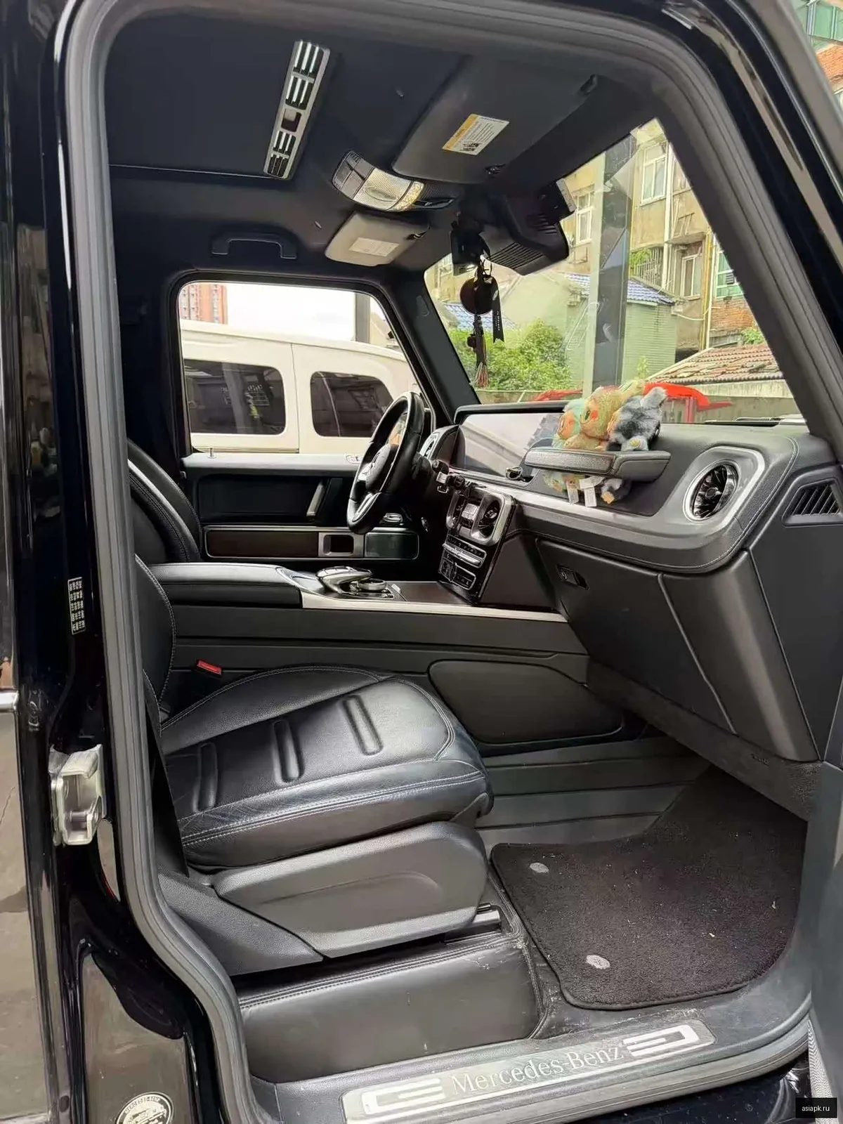 Mercedes-Benz G-Class 6