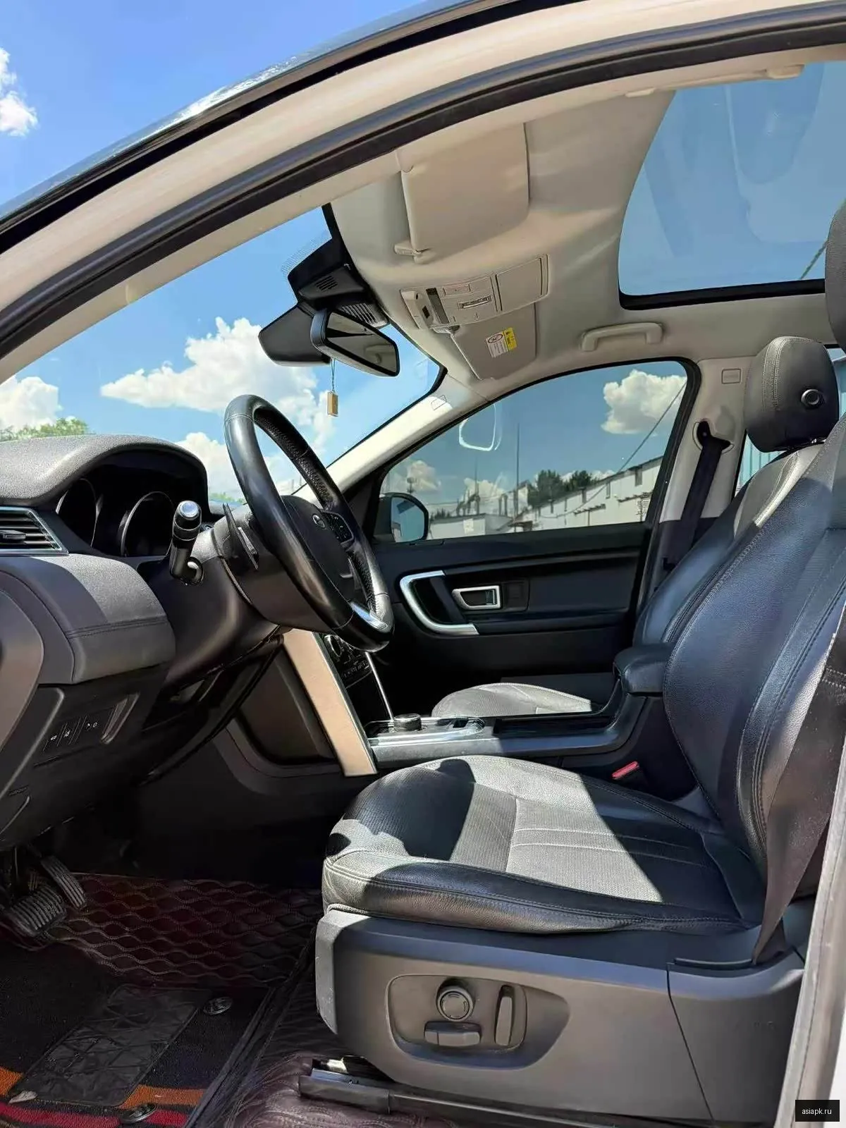 Land Rover Discovery Sport 4
