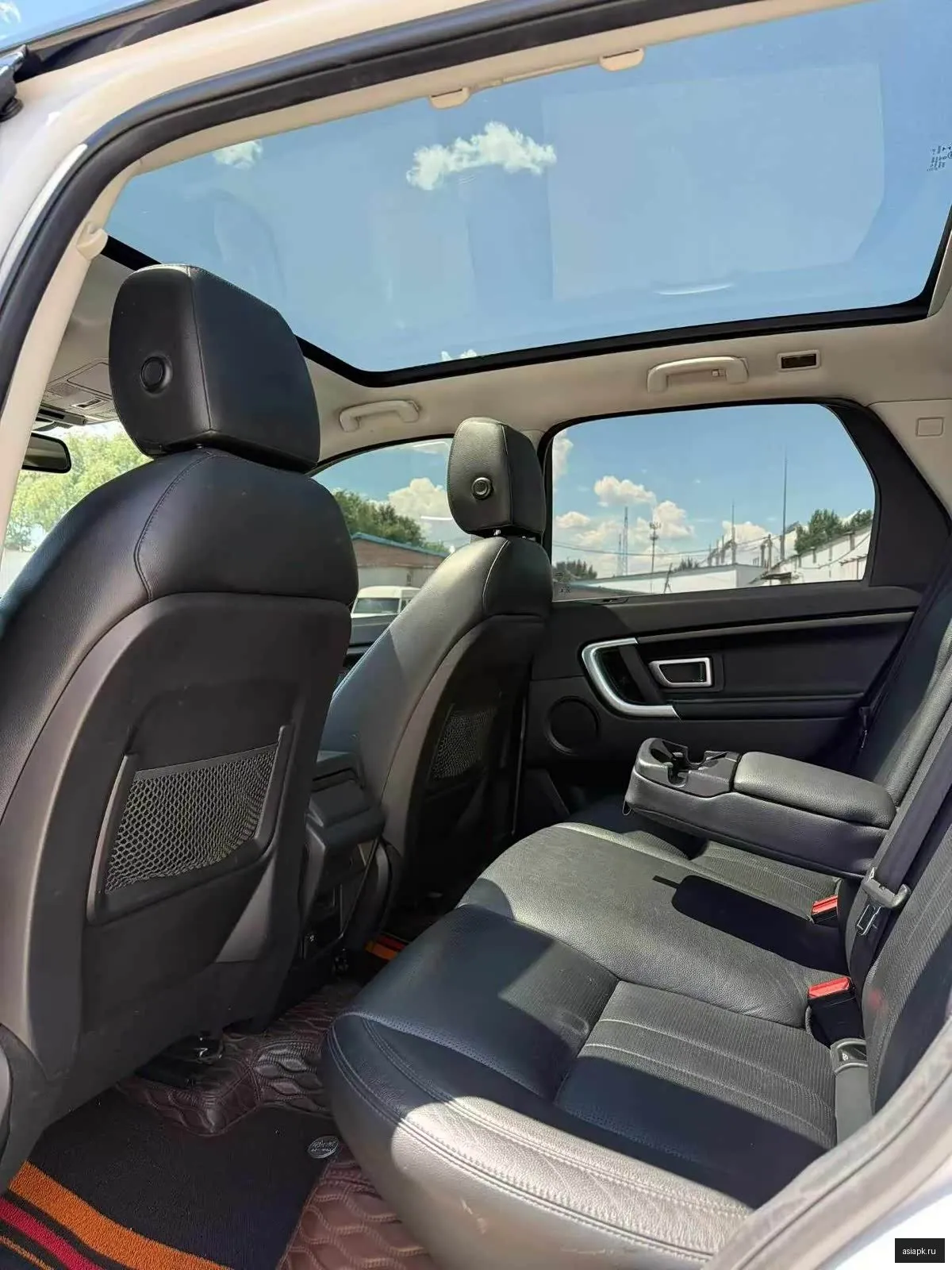 Land Rover Discovery Sport 5