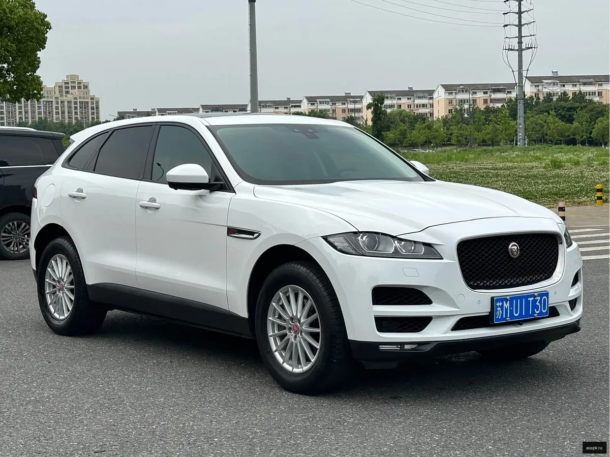 Jaguar F-Pace 3