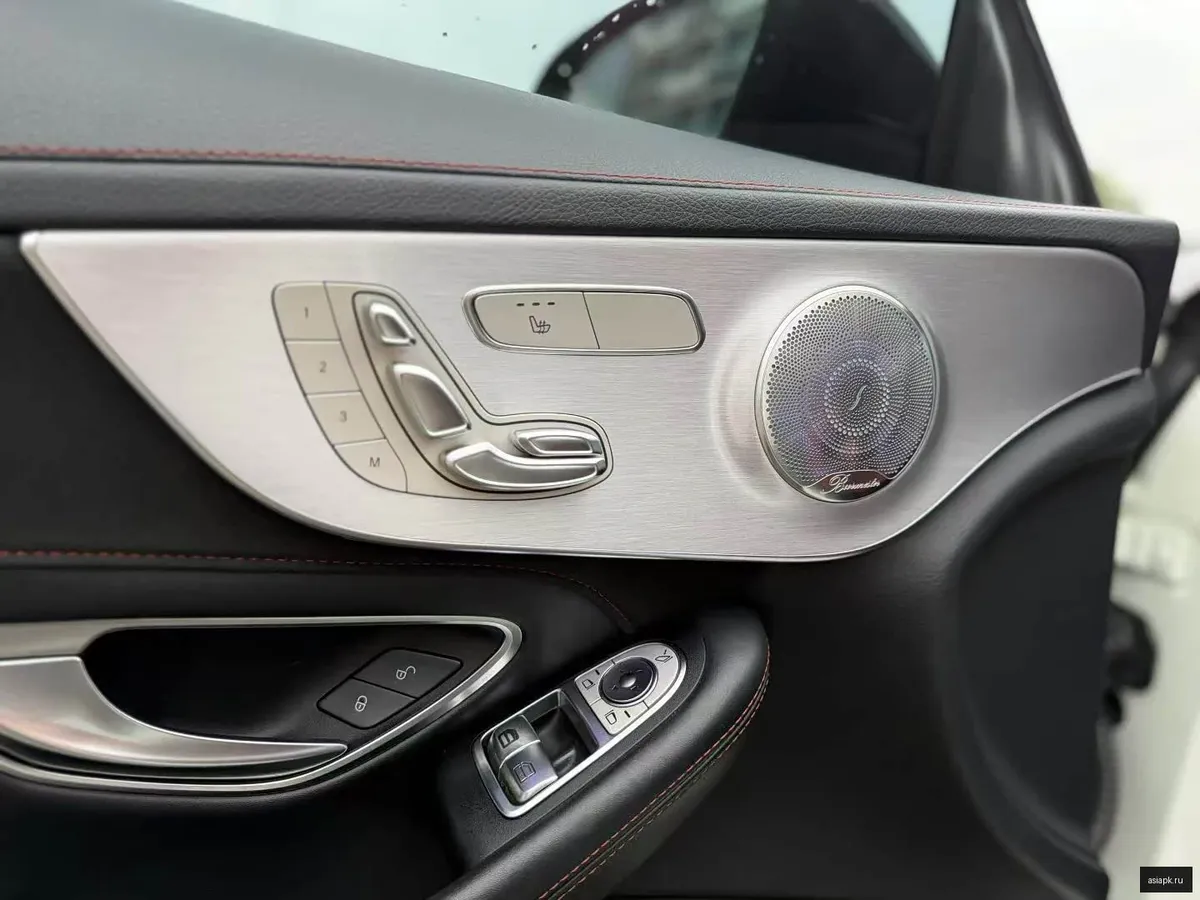 Mercedes-Benz C-Class 6