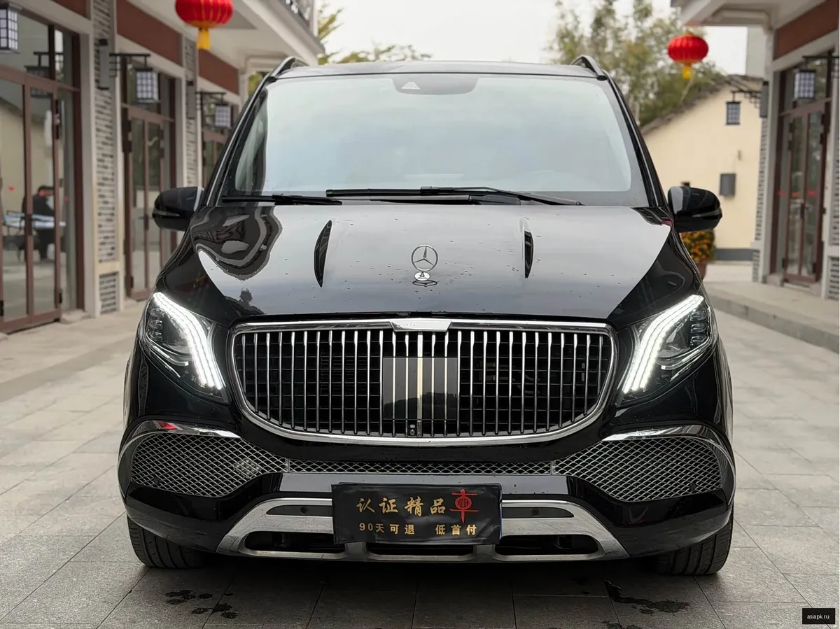 Mercedes-Benz V-Class 2