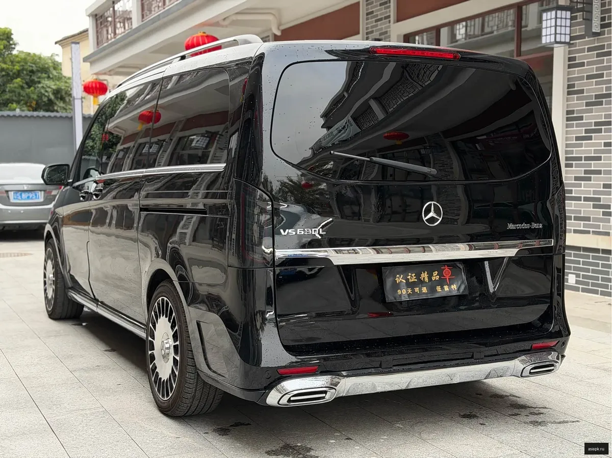 Mercedes-Benz V-Class 4