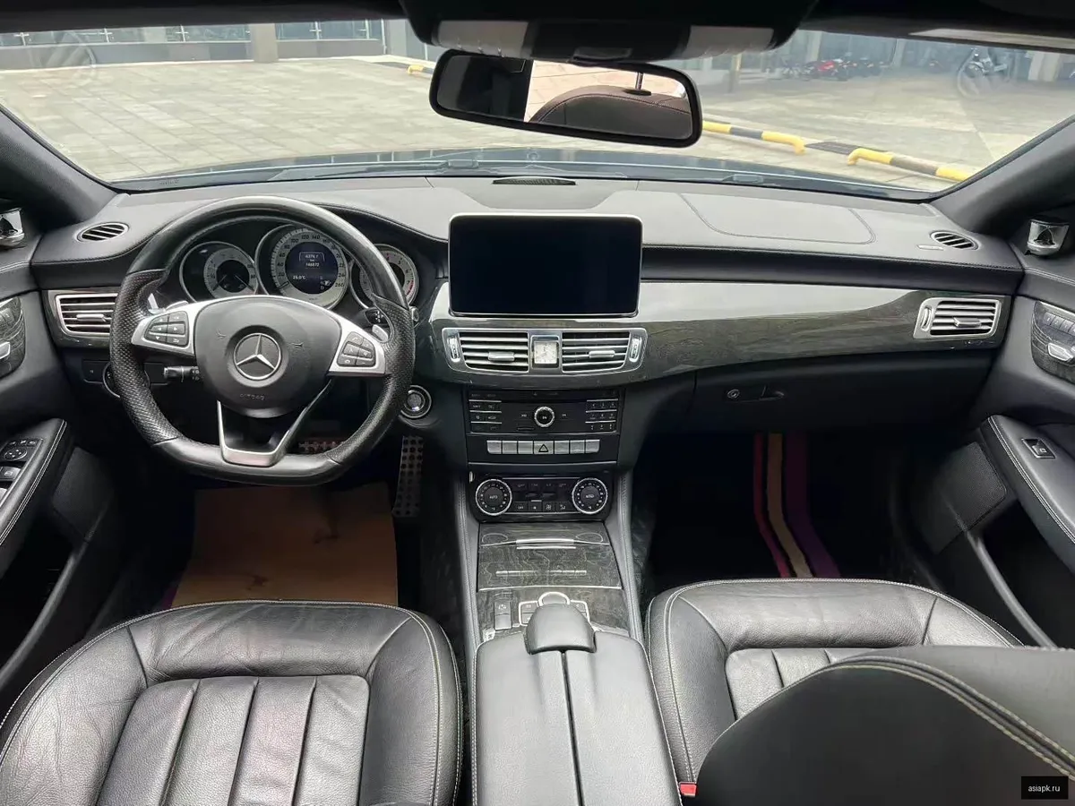 Mercedes-Benz CLS-Class 4