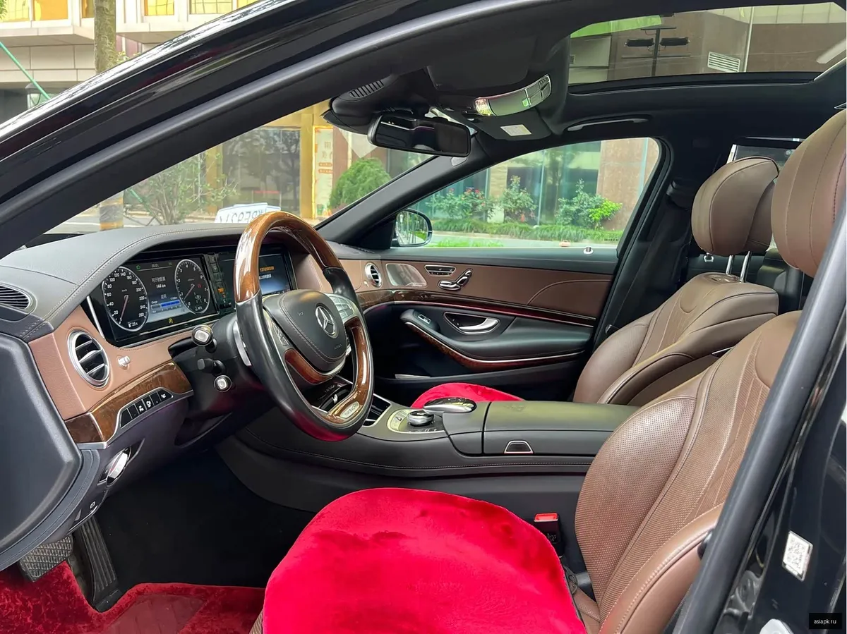 Mercedes-Benz S-Class 4