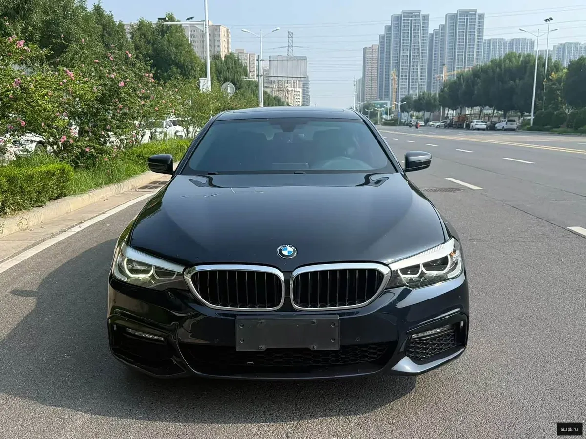 BMW 5-Series 2