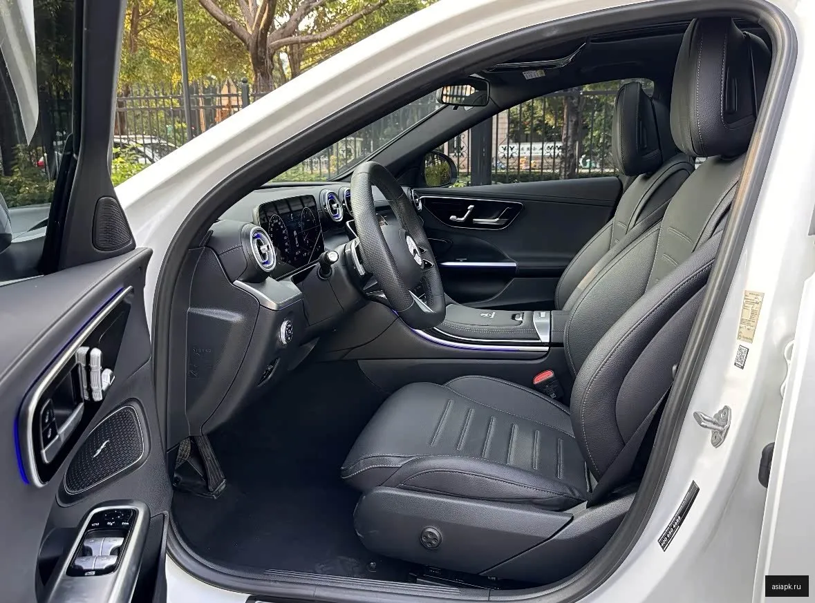 Mercedes-Benz C-Class 5