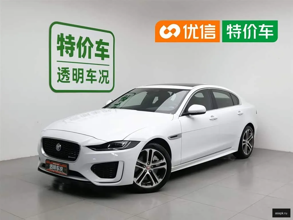 Jaguar XE