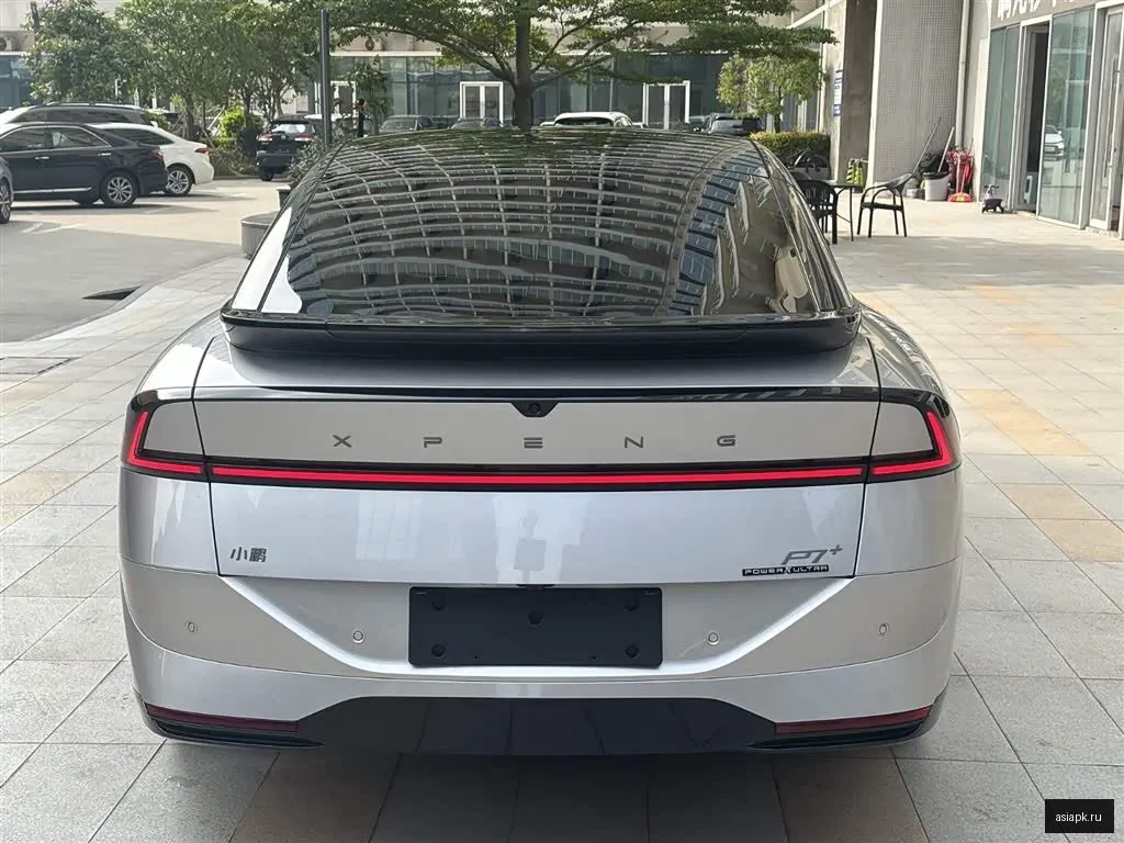 xpeng P7 6