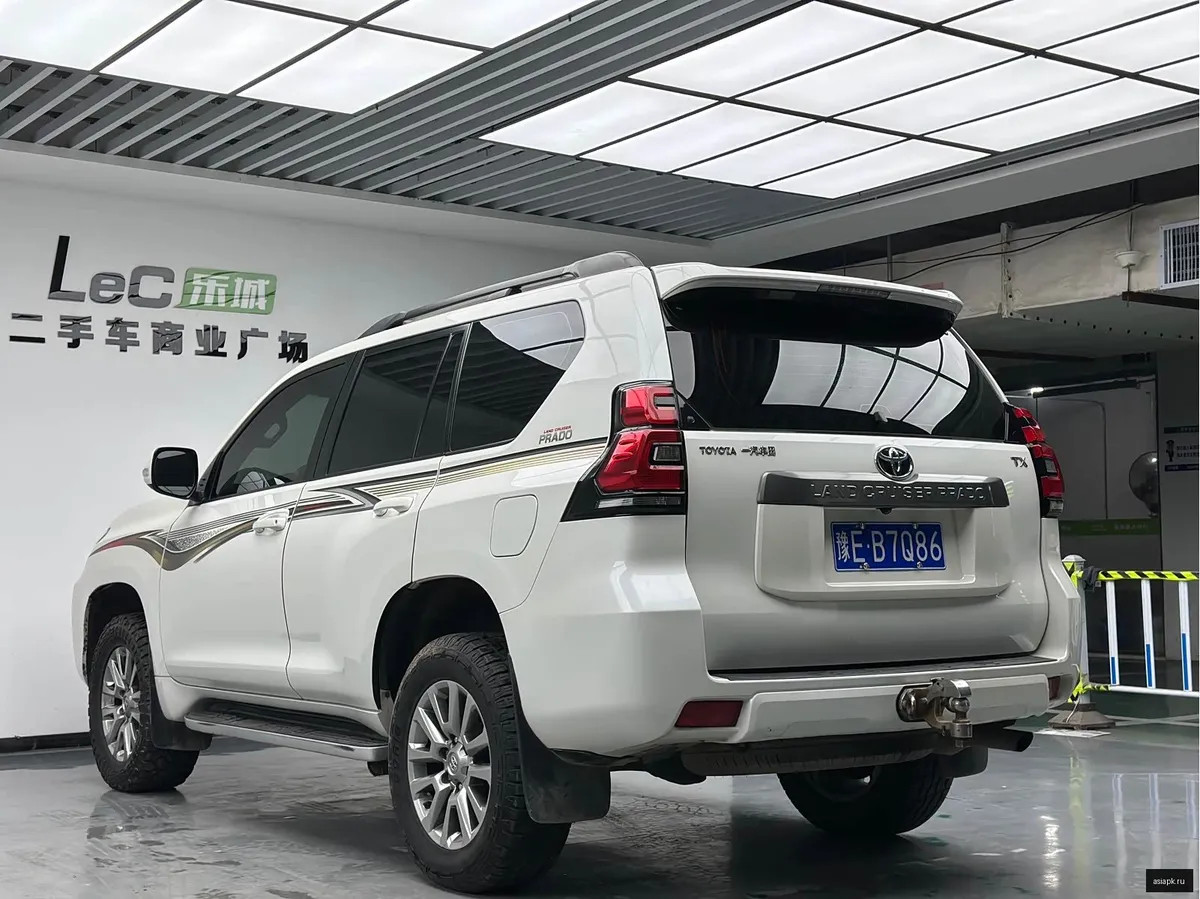 Toyota Land Cruiser Prado 5