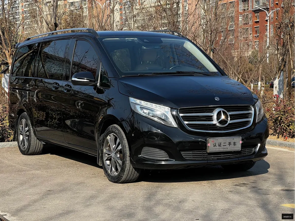 Mercedes-Benz V-Class 3