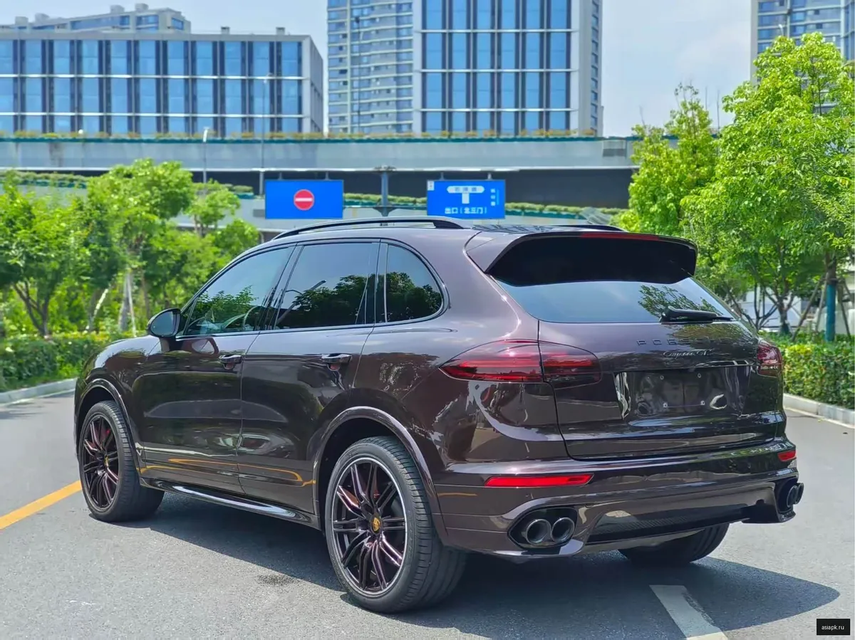 Porsche Cayenne 5