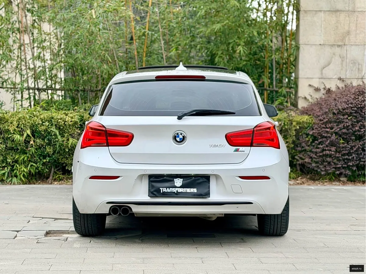 BMW 1-Series 4