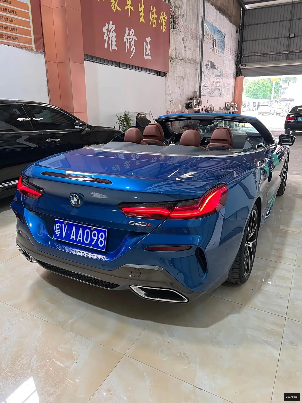 BMW 8-Series 6