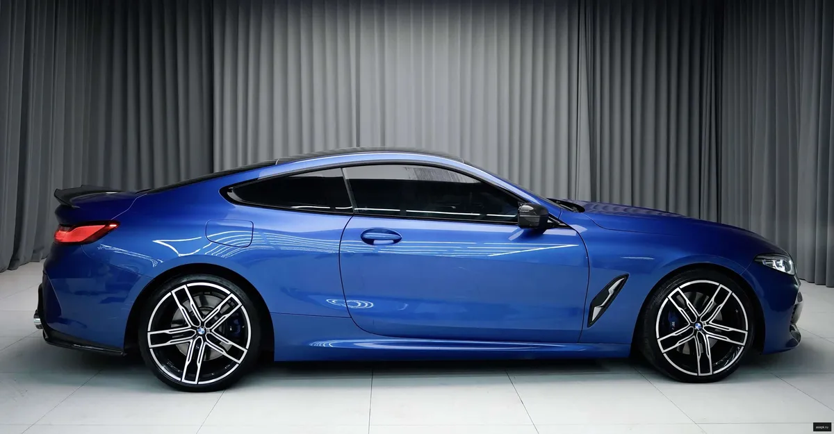 BMW 8-Series 5