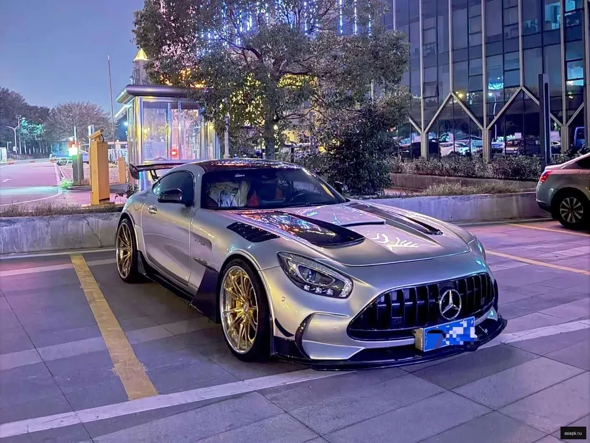 Mercedes-Benz AMG GT 2