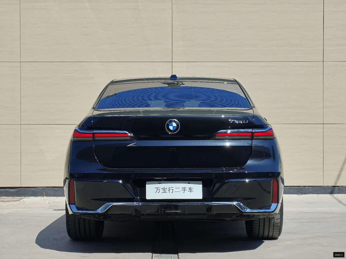 BMW 7-Series 3