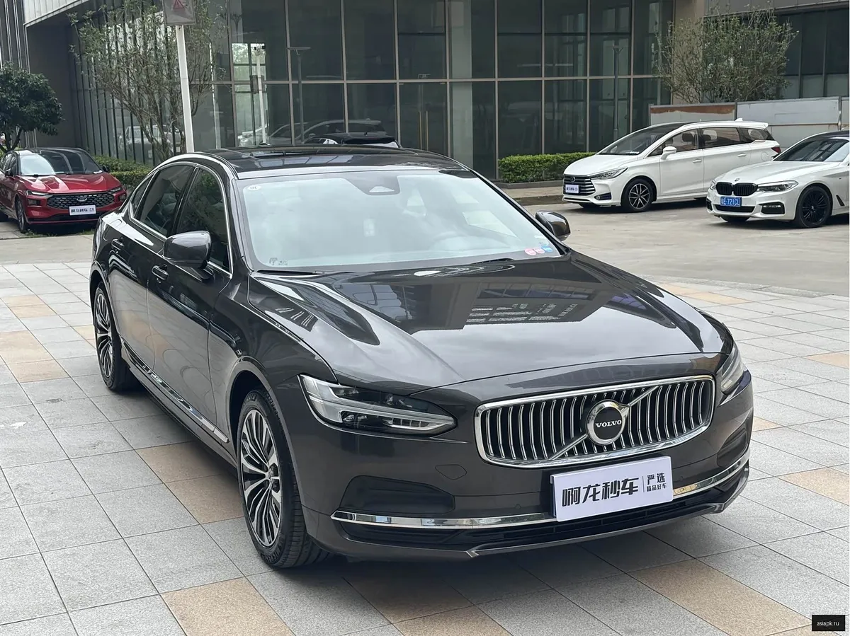 Volvo S90 4