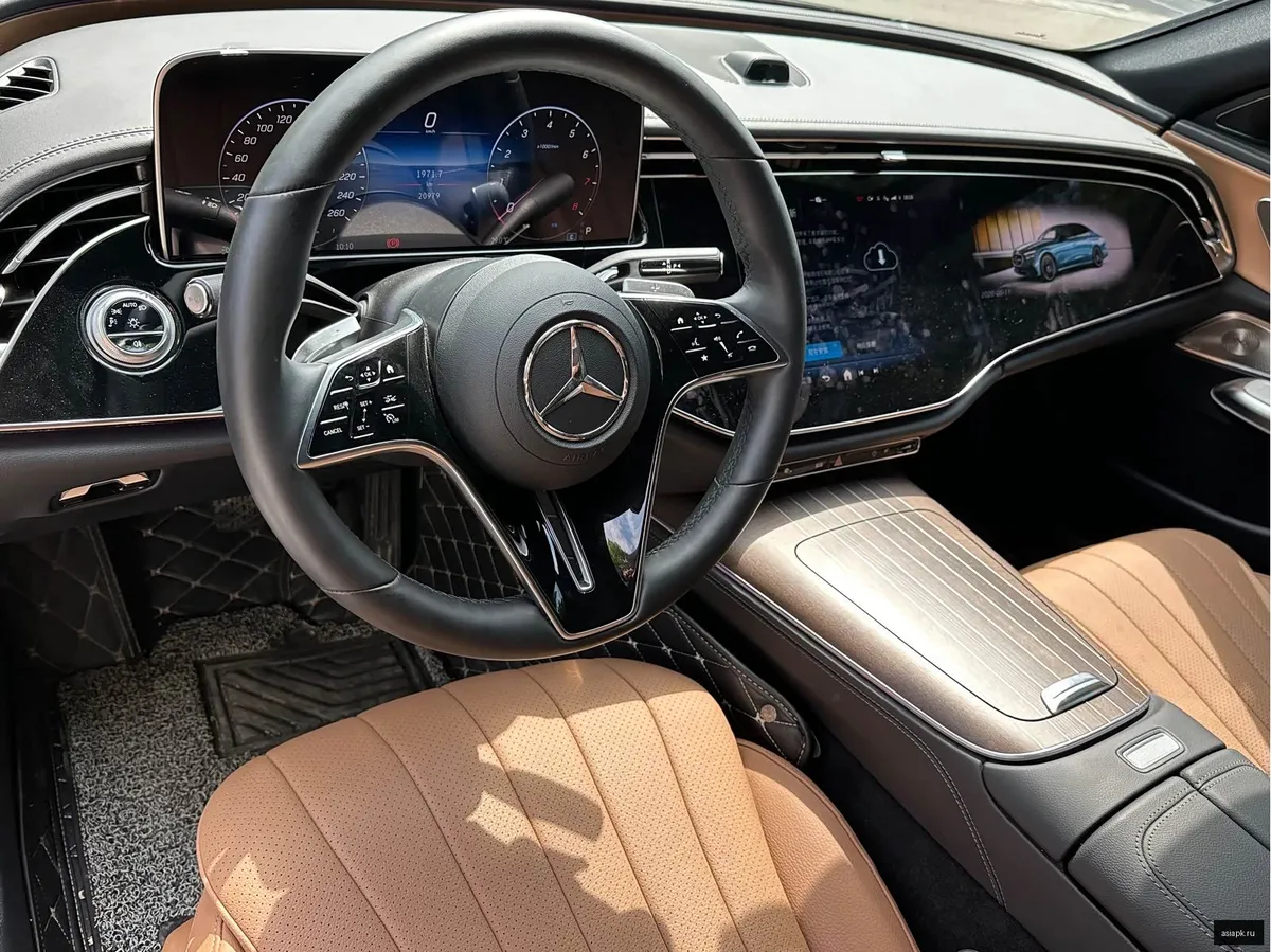 Mercedes-Benz E-Class 6