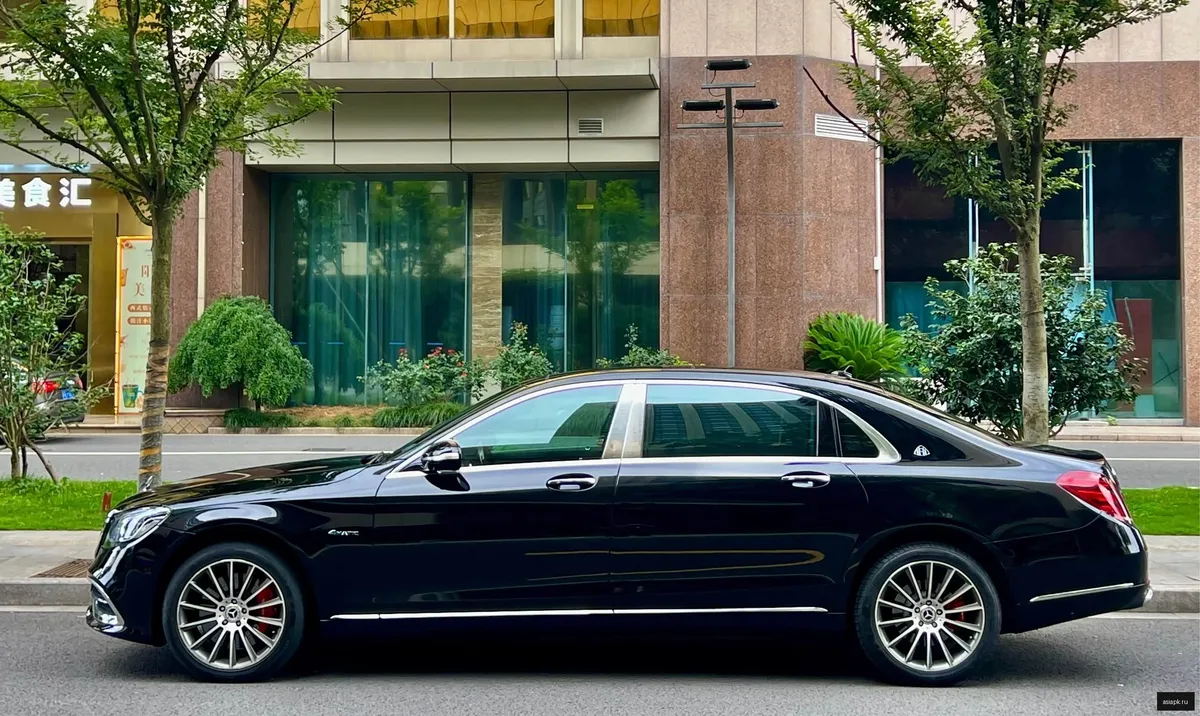 Mercedes-Benz S-Class 3