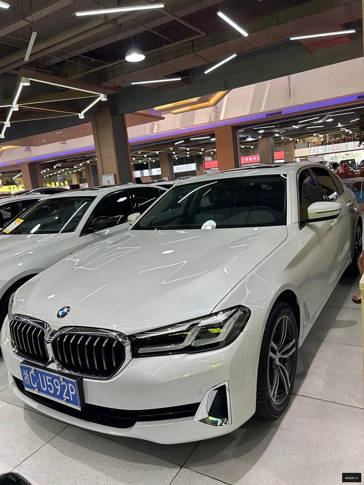 BMW 5-Series 2