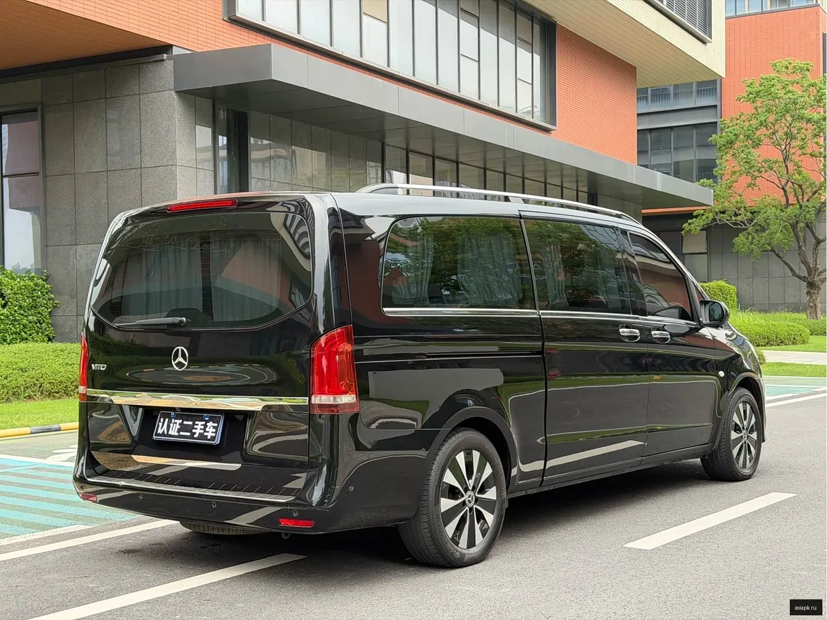 Mercedes-Benz Vito 5