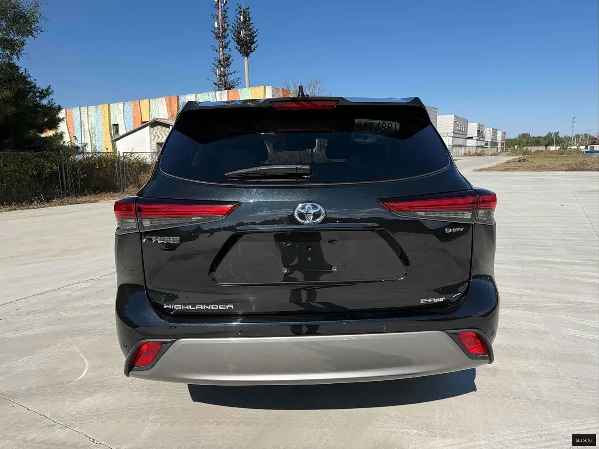 Toyota Highlander 6