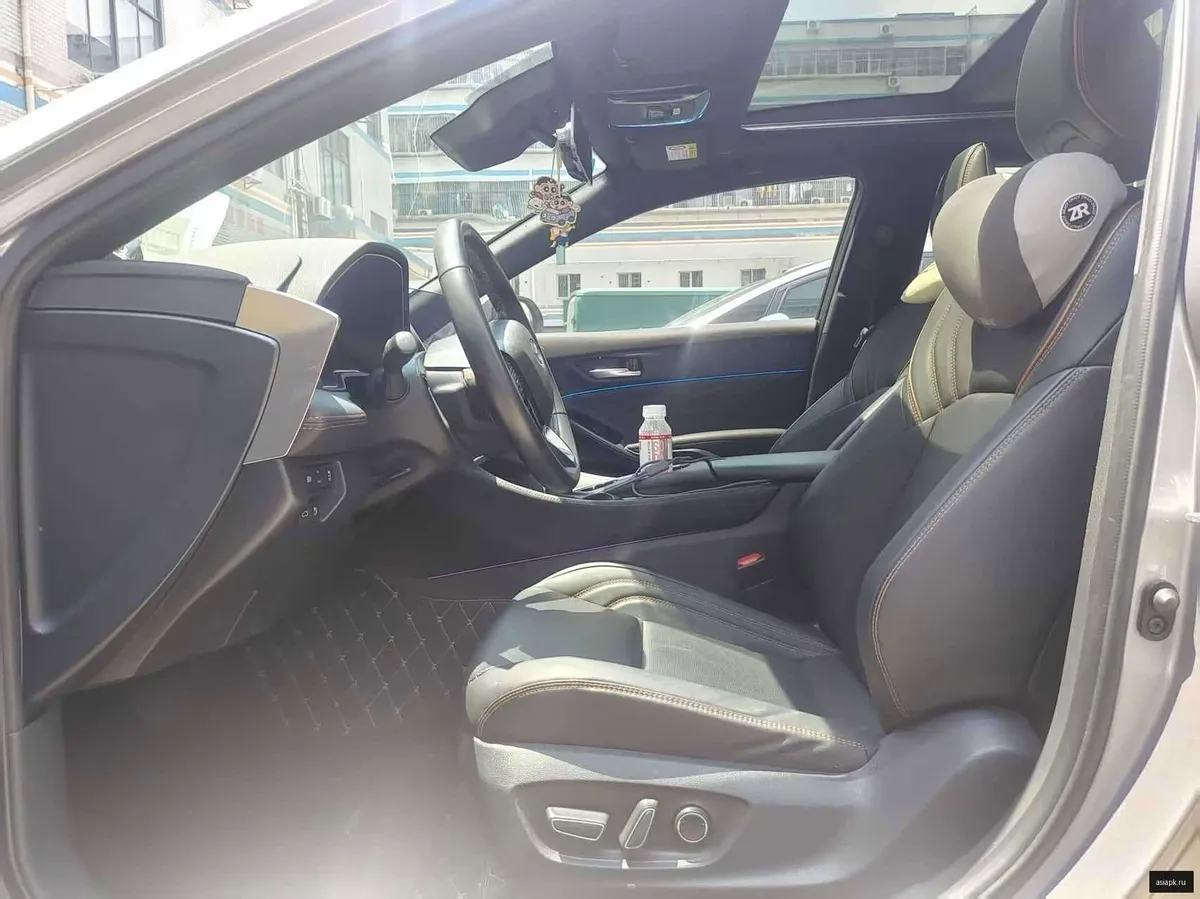 Toyota Avalon 4