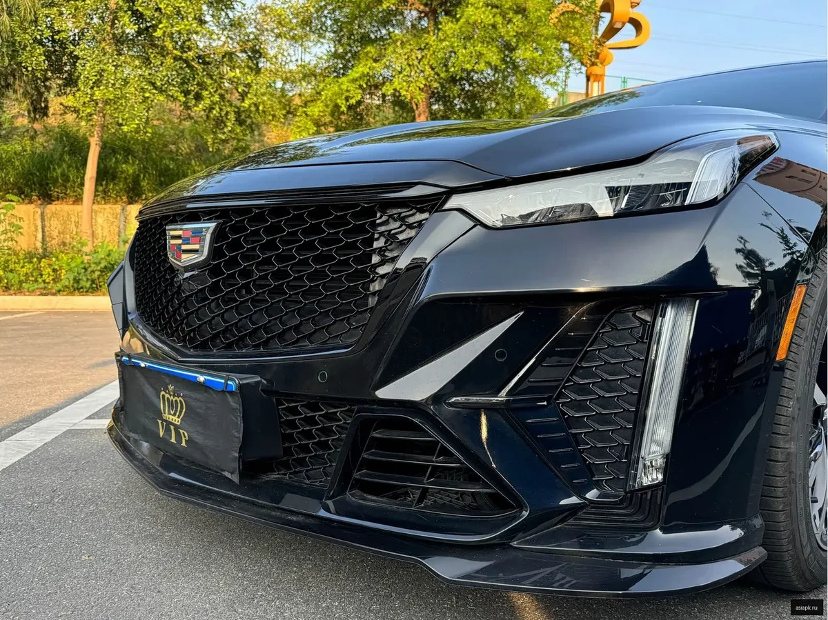 Cadillac CT5 4