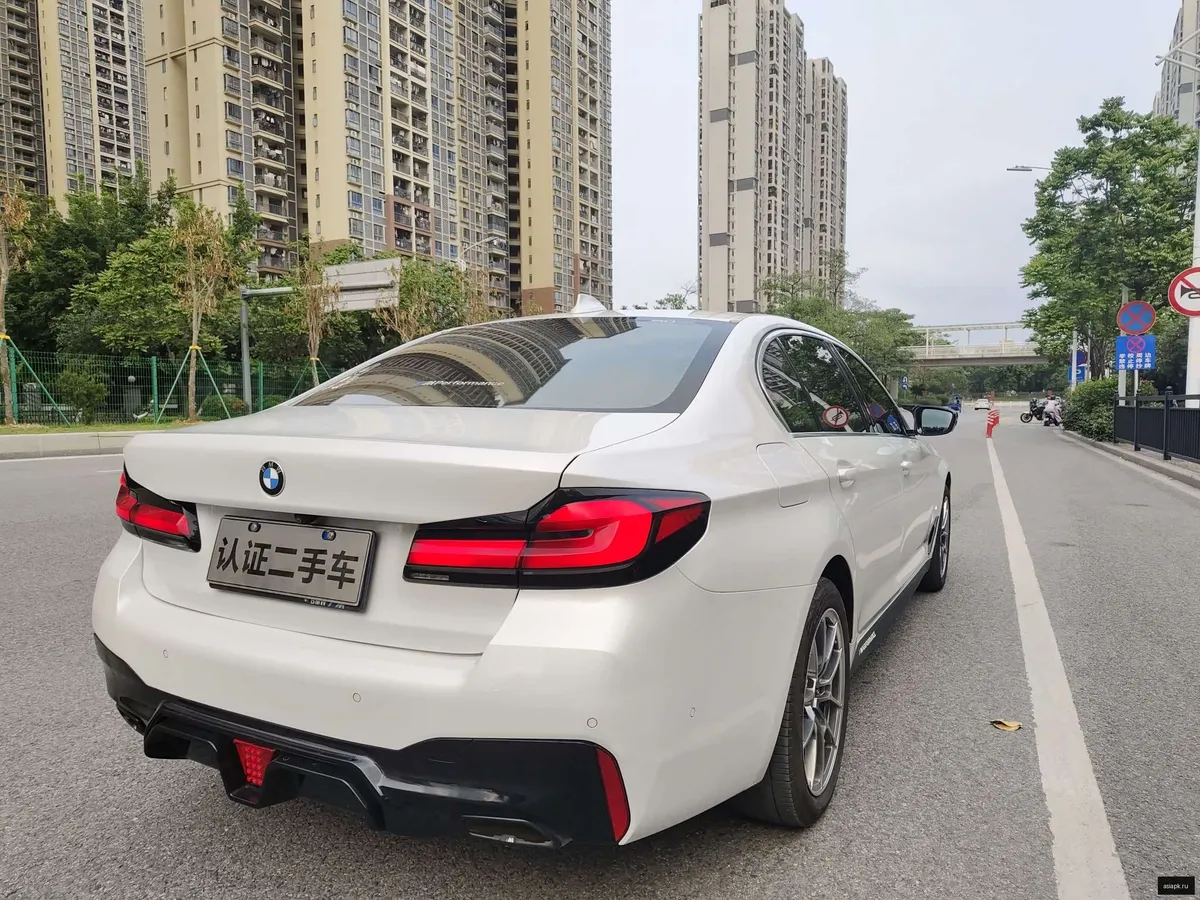 BMW 5-Series 2