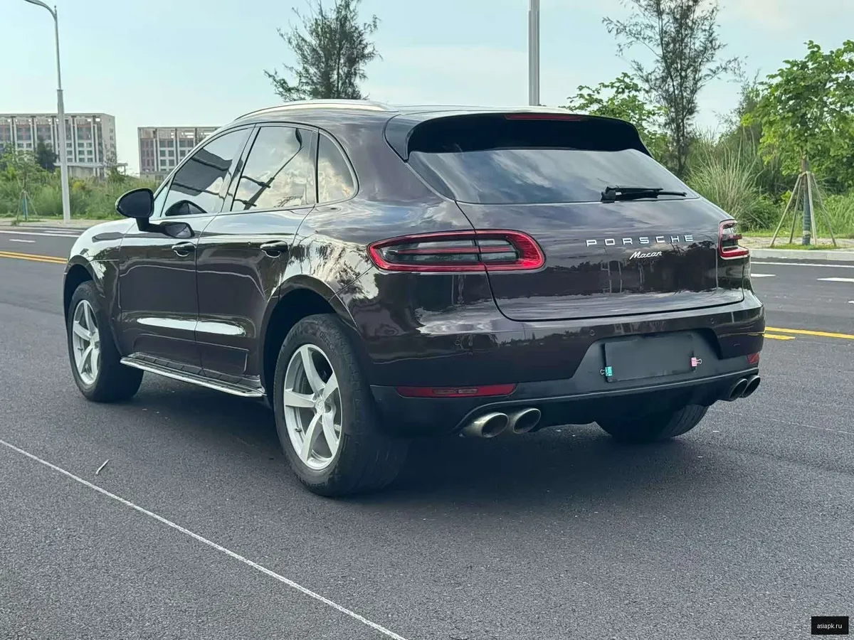 Porsche Macan 4