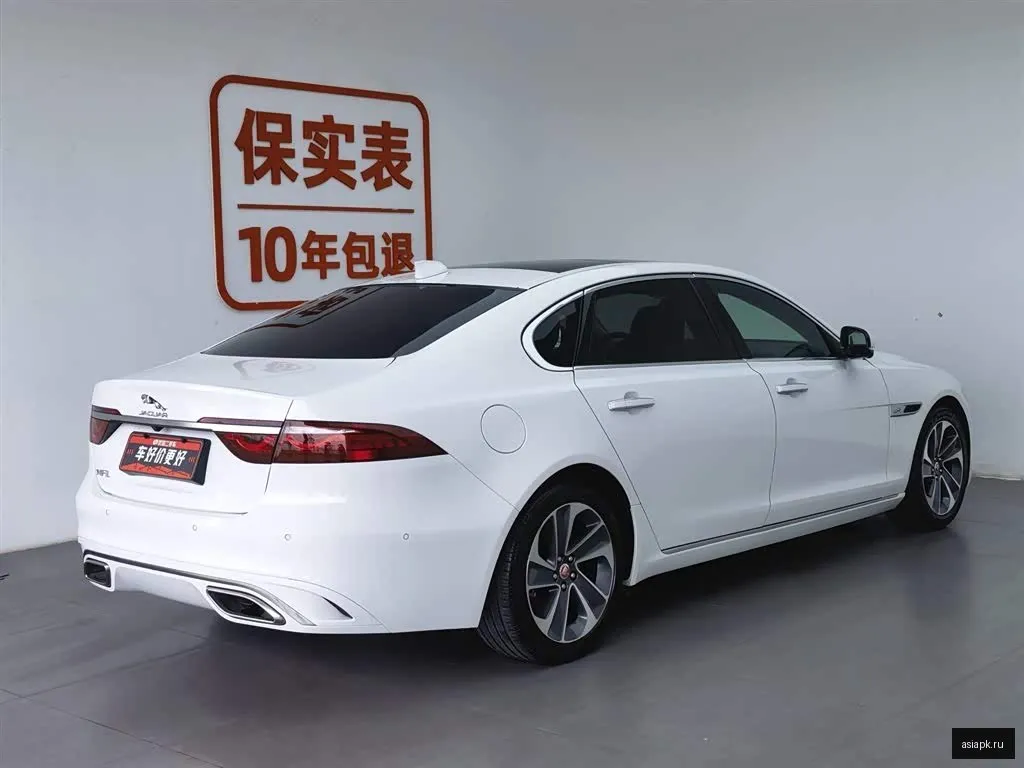 Jaguar XF 2