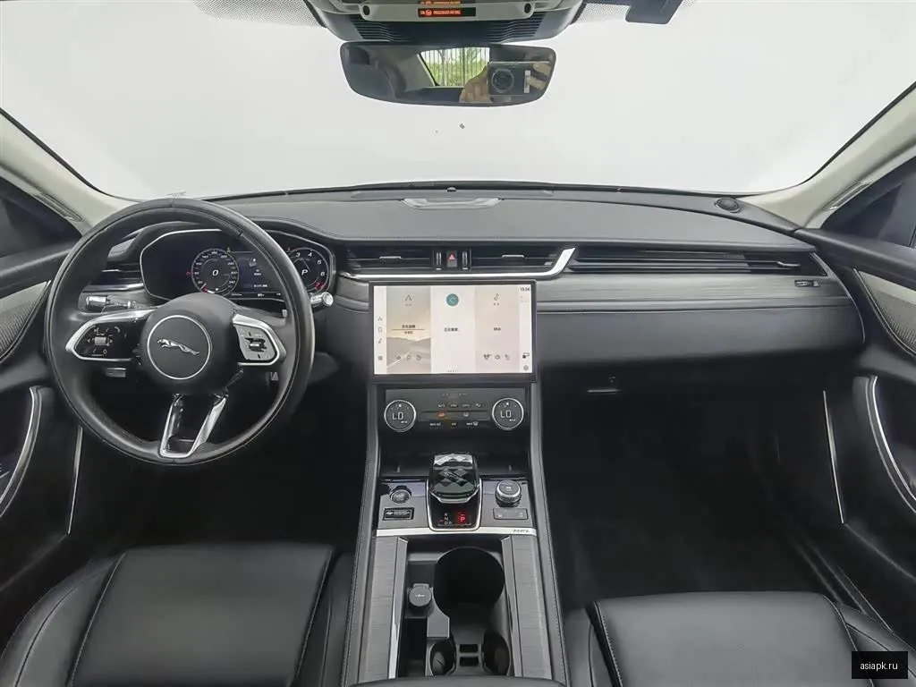 Jaguar XF 5
