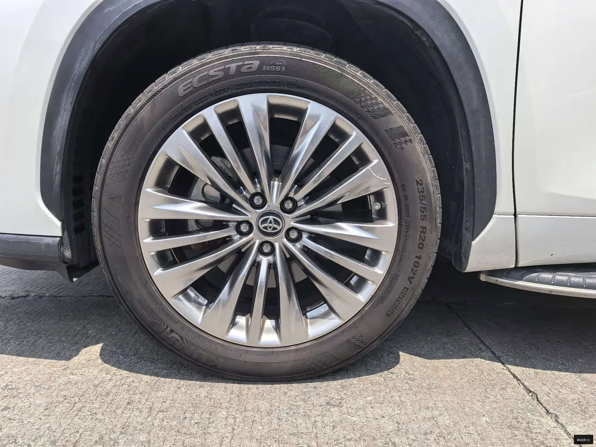 Toyota Highlander 5