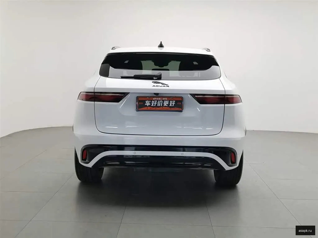 Jaguar F-Pace 4